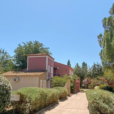 Joli Appartement 27M2 Oasis Provencale En Village Vacances En Camargue Arles Buitenkant foto